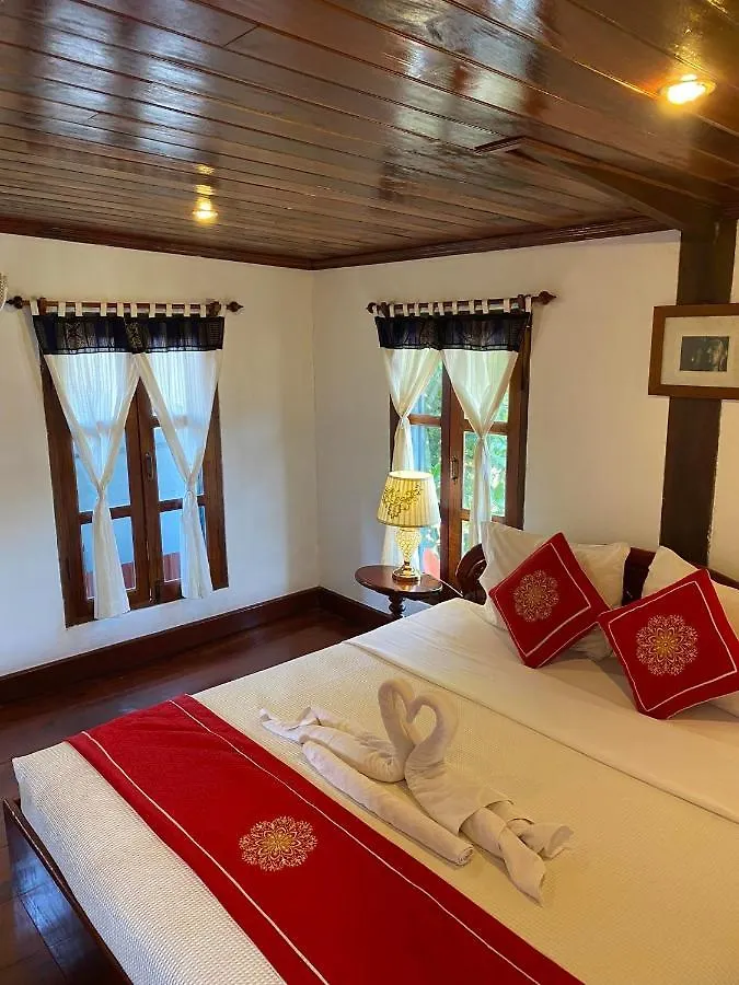 酒店 Villa Ouis Namkhan Riverside 琅勃拉邦
