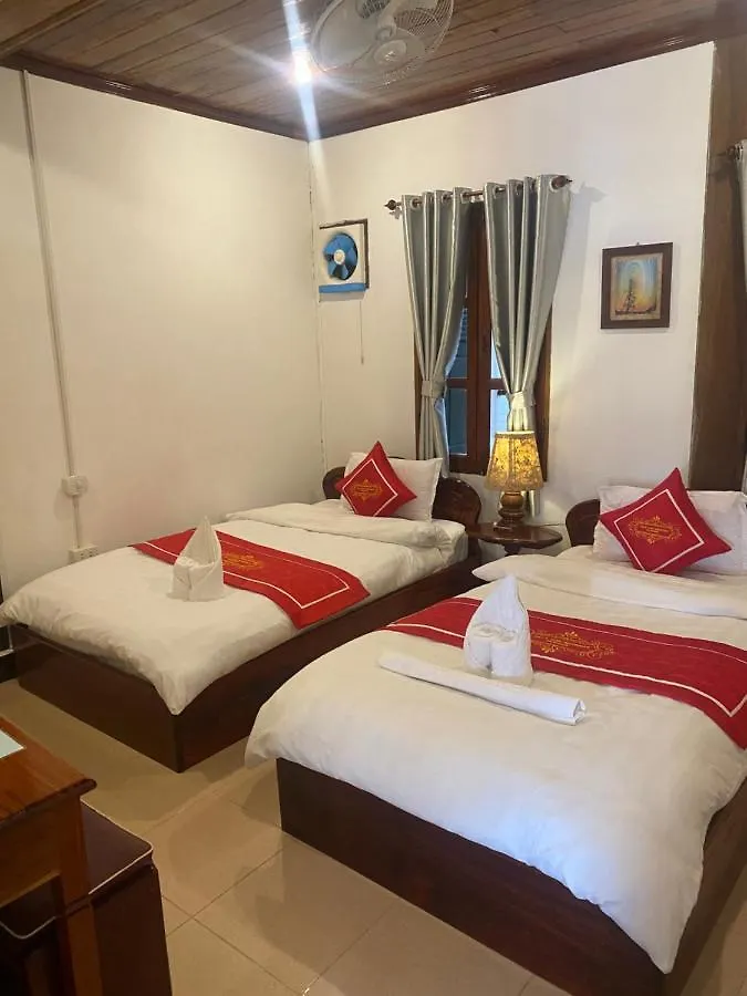 Villa Ouis Namkhan Riverside 琅勃拉邦 酒店